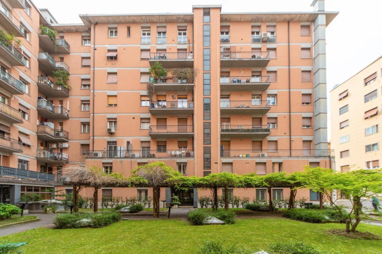 Housmart Milazzo 5 Lägenhet Bologna Exteriör bild