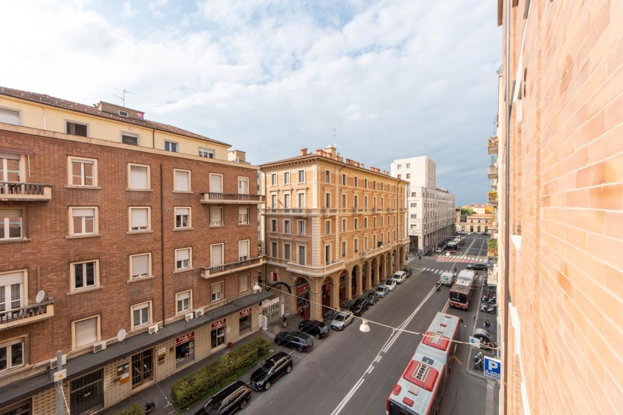 Housmart Milazzo 5 Lägenhet Bologna Exteriör bild