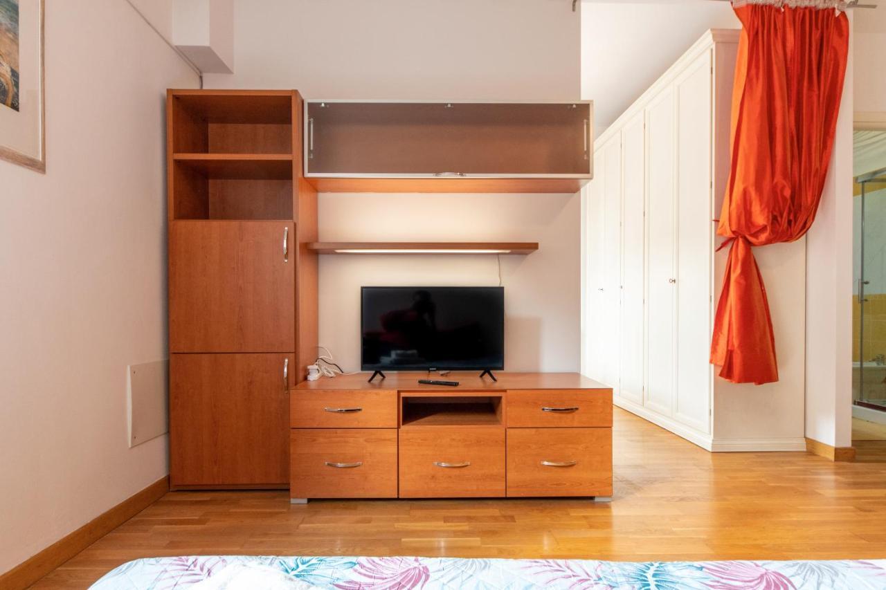 Housmart Milazzo 5 Lägenhet Bologna Exteriör bild